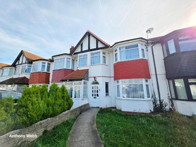 House for sale in Bowes, Greater London