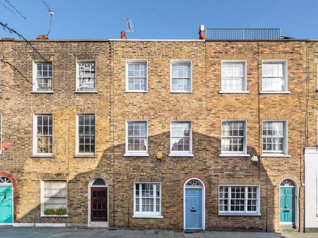 House for sale in Islington, Greater London