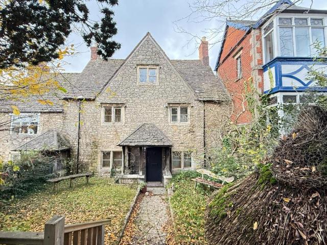 House for sale in Thrupp, School House
