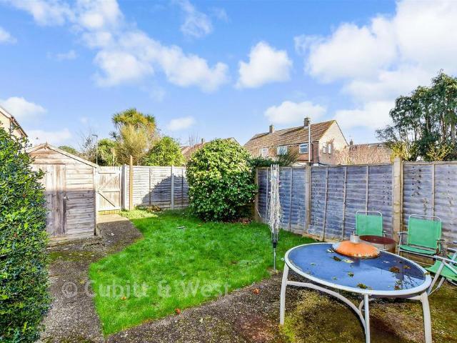 House for sale in Chichester, Littlecote