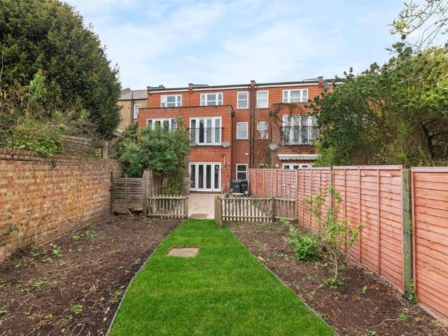 House for sale in London Borough of Merton, Raynes Park