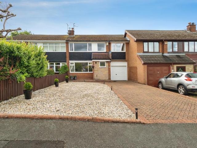 House for sale in Godley, Greenheys