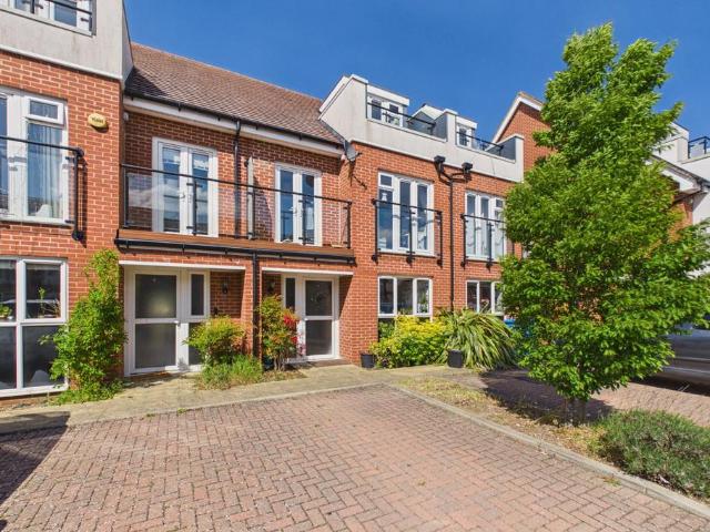 House for sale in Furze Platt, Maidenhead