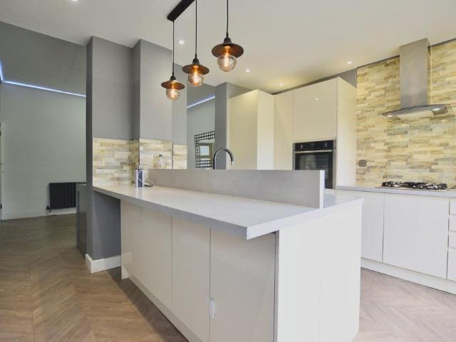 House for sale in London Borough of Redbridge, Greater London