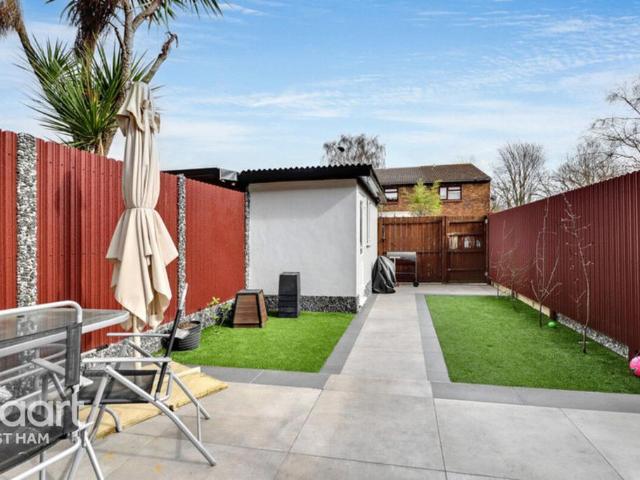 House for sale in Cyprus, Greater London