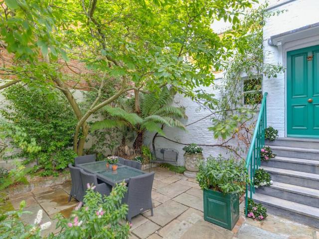 House for sale in Chelsea, Greater London