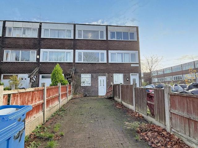 House for sale in Halton