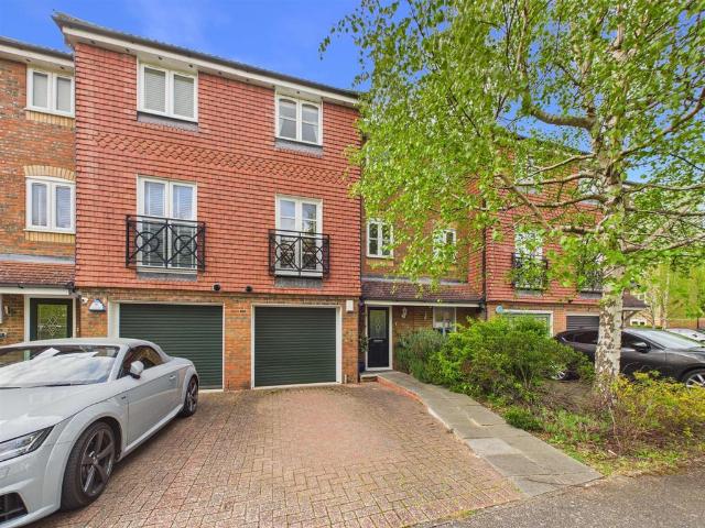 House for sale in Walton, Aylesbury