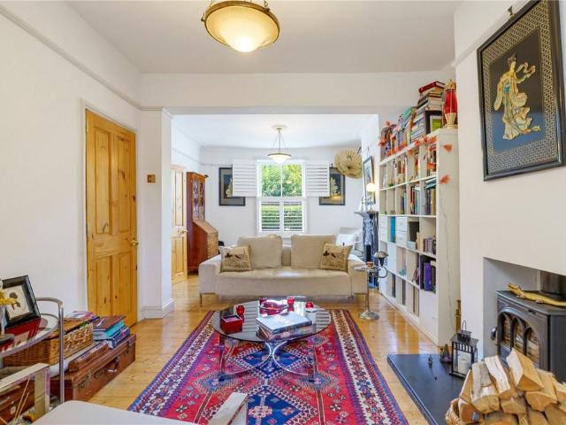 House for sale in Falcon Estate, Greater London