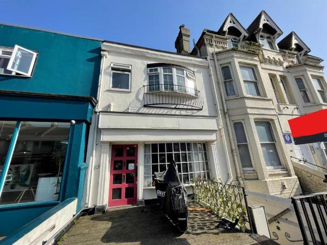House for sale in Round Hill, Brighton & Hove