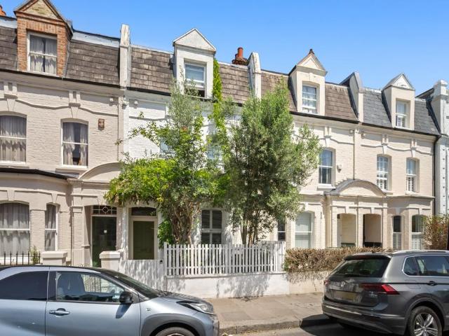House for sale in Fulham, Greater London