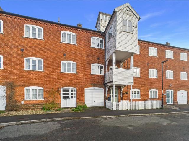 House for sale in Chelmondiston, Suffolk