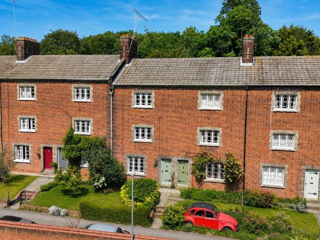 House for sale in Chipping Hill, Essex