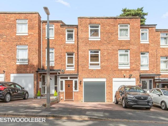 House for sale in Broxbourne, Hertfordshire