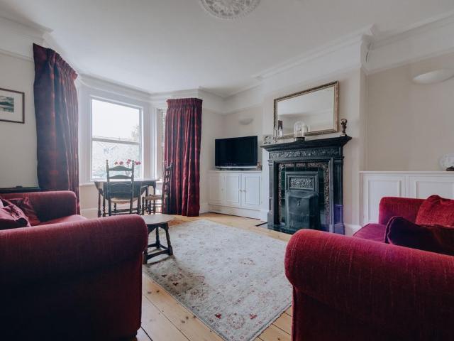 House for sale in Connaught Park, Bushey