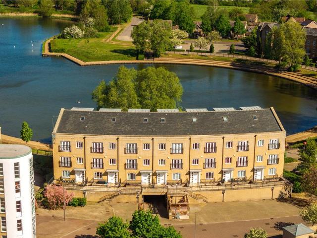 House for sale in Fenny Stratford, Milton Keynes