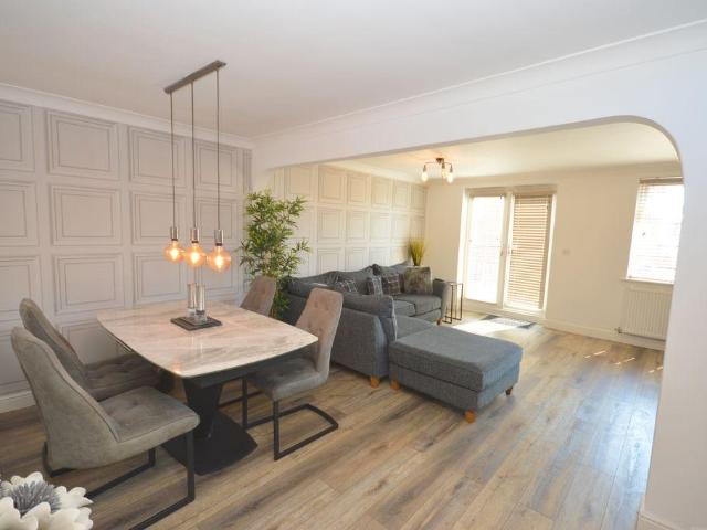 House for sale in Upton Rocks, Widnes