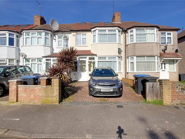 House for sale in Edmonton, Greater London