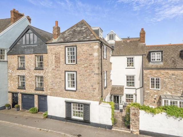 House for sale in Watergate, Devon