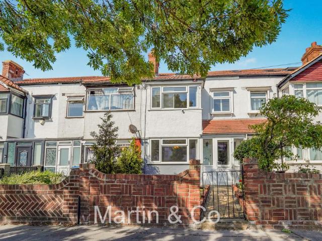 House for sale in London Borough of Croydon, Greater London