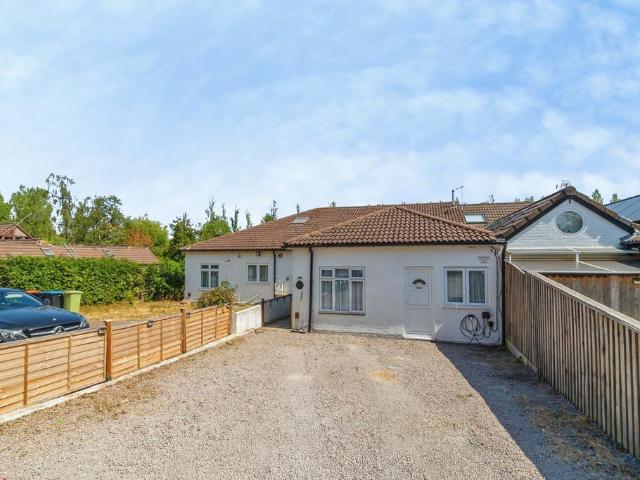 House for sale in Fenny Stratford, Milton Keynes
