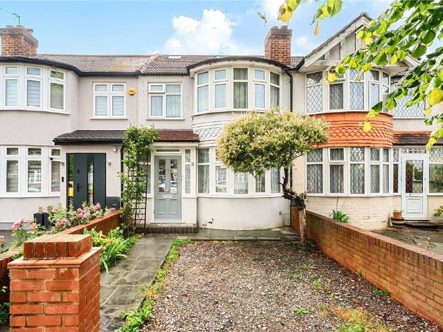 House for sale in London Borough of Ealing, Perivale
