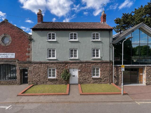 House for sale in Portfields, Lower Bullingham