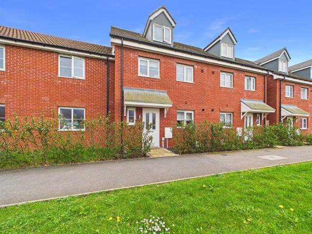 House for sale in Gloucester, Gloucestershire