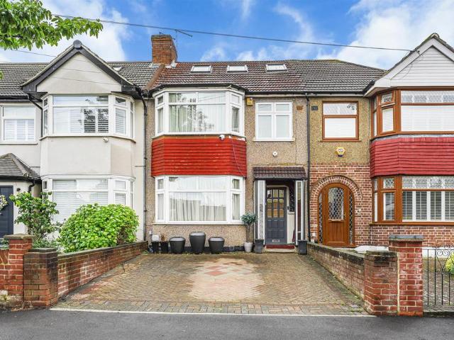 House for sale in Edmonton, Greater London