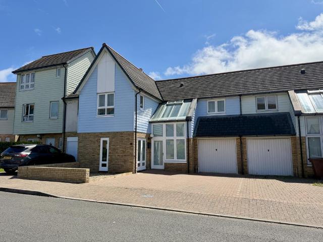 House for sale in St. Marys Island, Gillingham