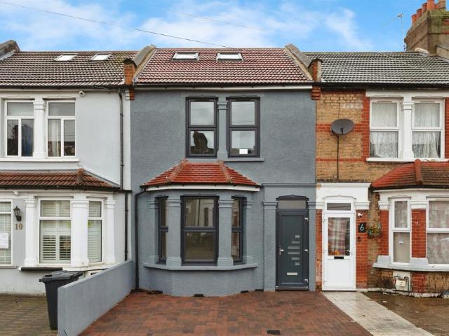 House for sale in Greater London