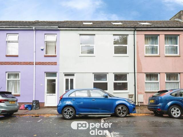 House for sale in Plasnewydd, Falcon Lodge