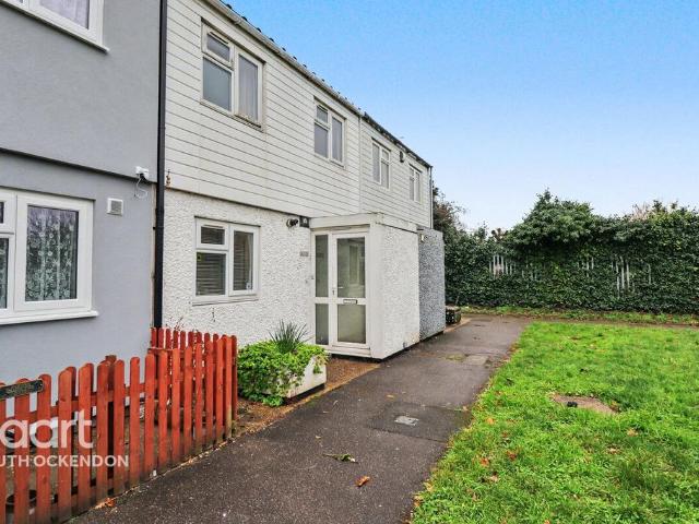 House for sale in South Ockendon, Essex