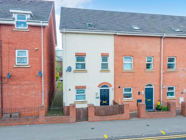 House for sale in Willenhall, West Midlands