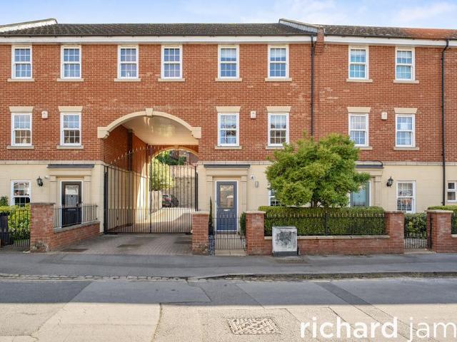 House for sale in Rodbourne, Swindon