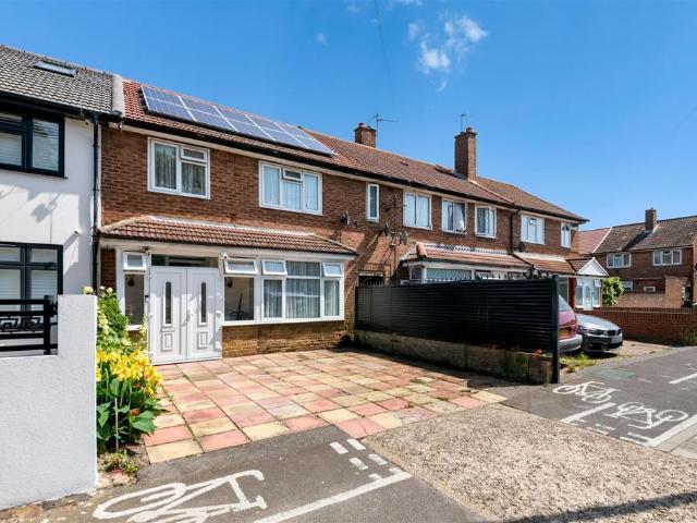 House for sale in London Borough of Hounslow, Greater London