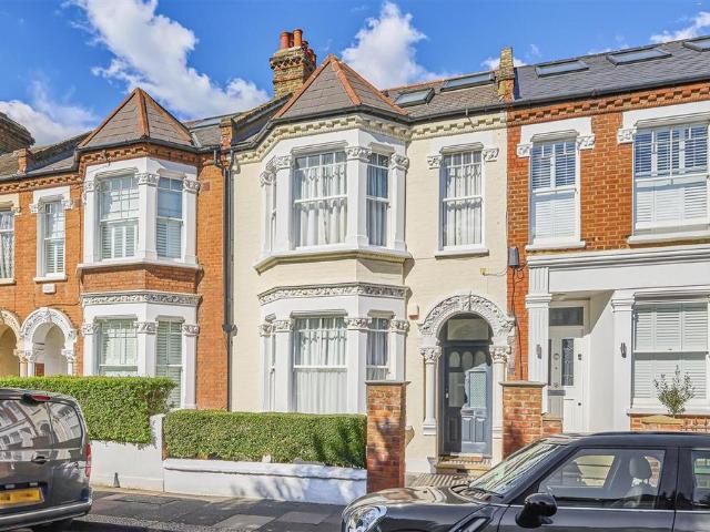 House for sale in Balham, Greater London