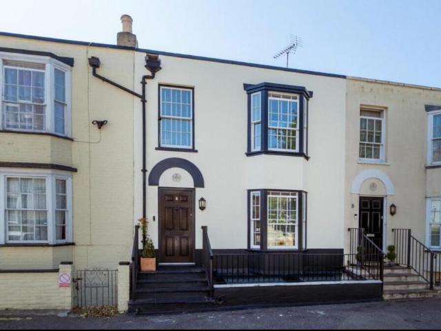House for sale in Cliftonville West, Thanet