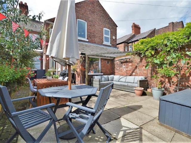 House for sale in Wilderspool, Warrington