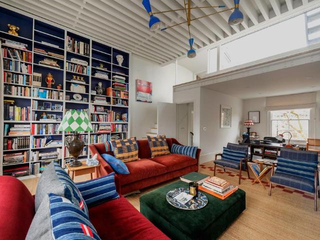 House for sale in North Kensington, Greater London