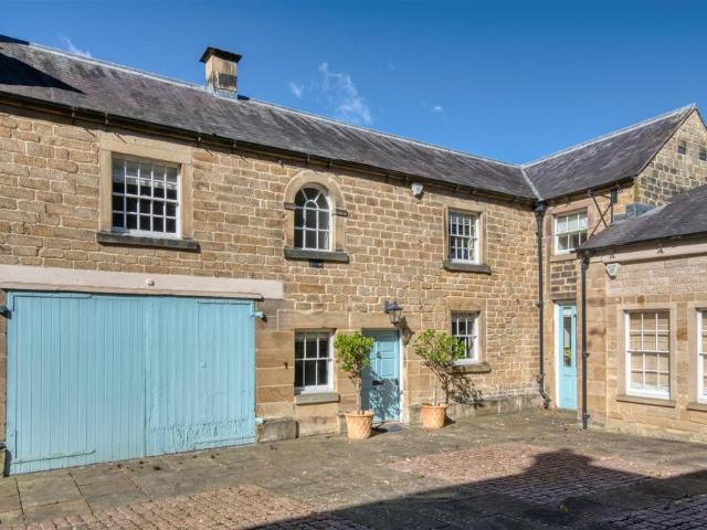 House for sale in Froggatt, East Midlands