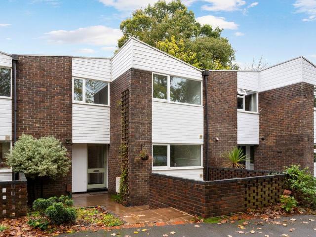 House for sale in Blackhills, Surrey