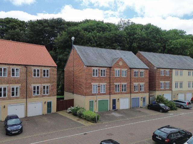 House for sale in Whitby, North Yorkshire