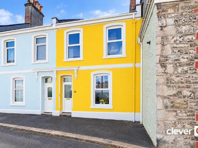House for sale in Stonehouse, Plymouth