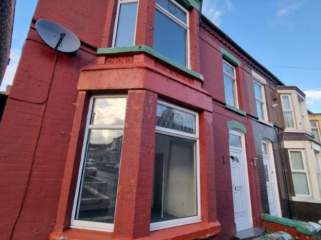 House for sale in Cabbage Hall, Calderstones