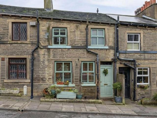 House for sale in Holme Valley, Holmfirth