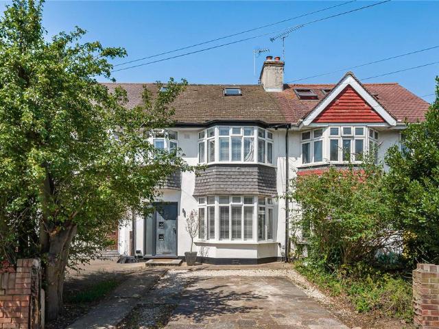 House for sale in St Margarets, Greater London