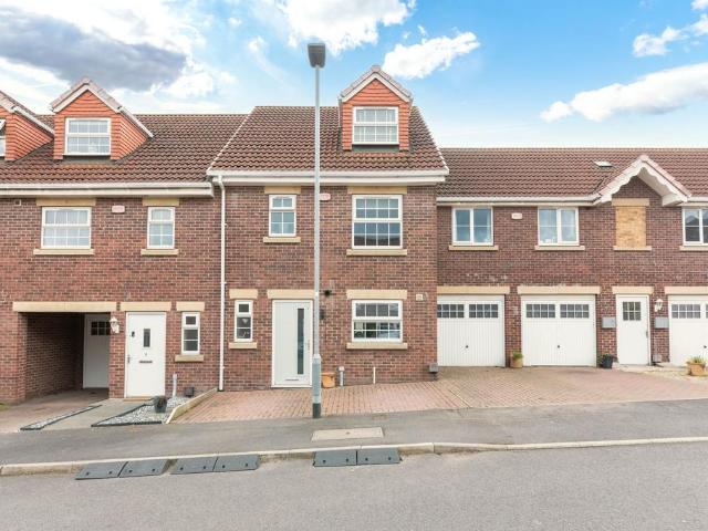 House for sale in Carlton, South Yorkshire