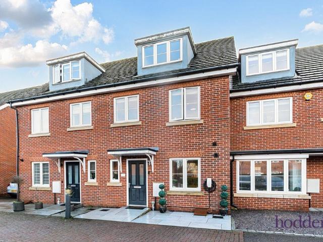 House for sale in Row Town, Surrey