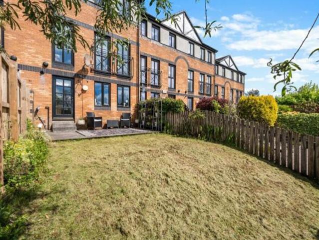 Cottage for sale in Milngavie, Scotland